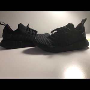 Men’s Adidas NMD R1 STLT Primeknit triple black